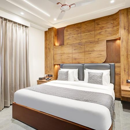 The Tyche New Delhi - Traveller'S Choice Award Winner 2025 นิวเดลี ภายนอก รูปภาพ